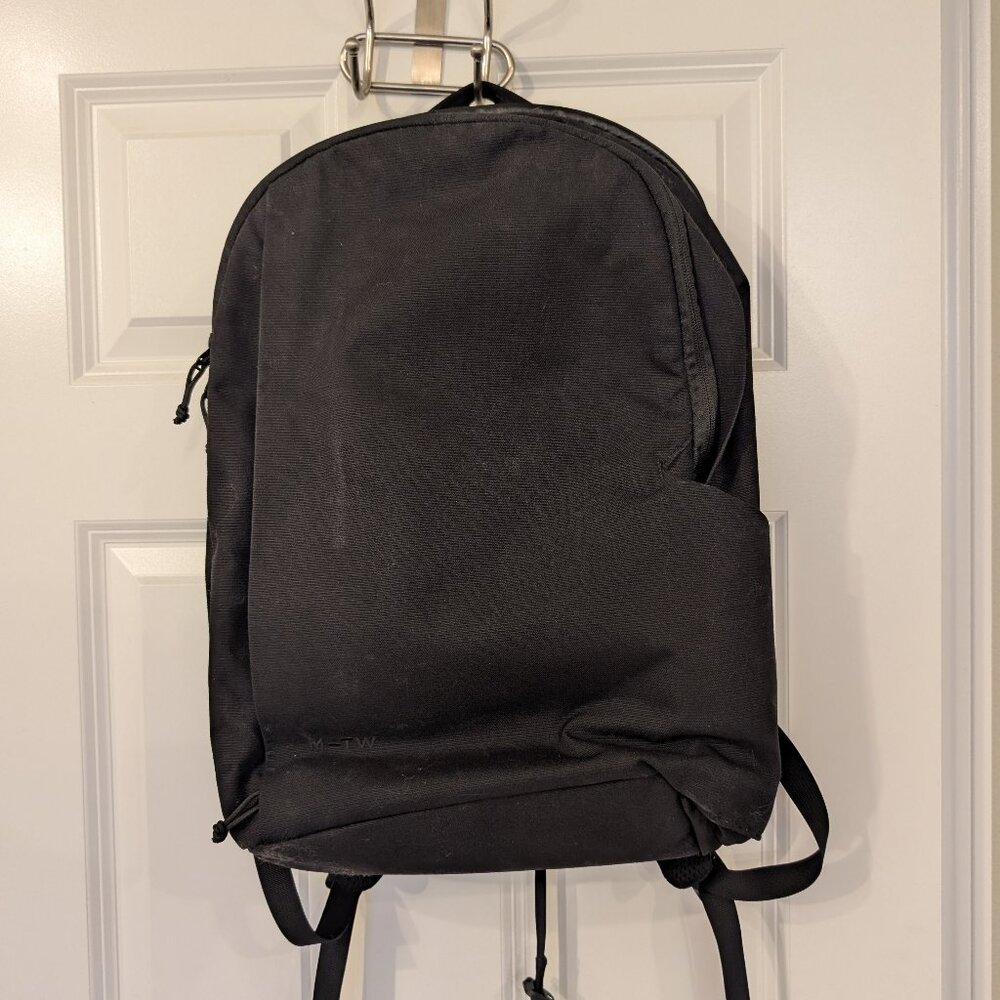 Moment MTW Everything Backpack 21L
